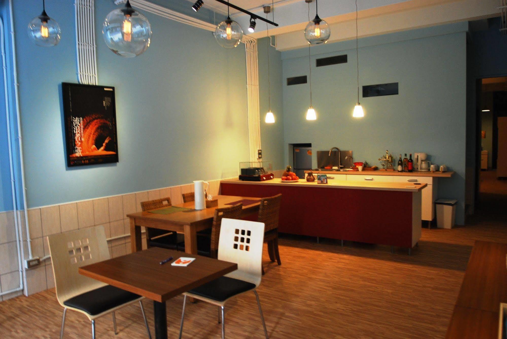 Center.Center Hostel Puli Eksteriør bilde