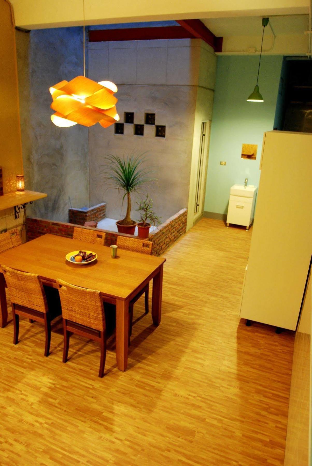 Center.Center Hostel Puli Eksteriør bilde